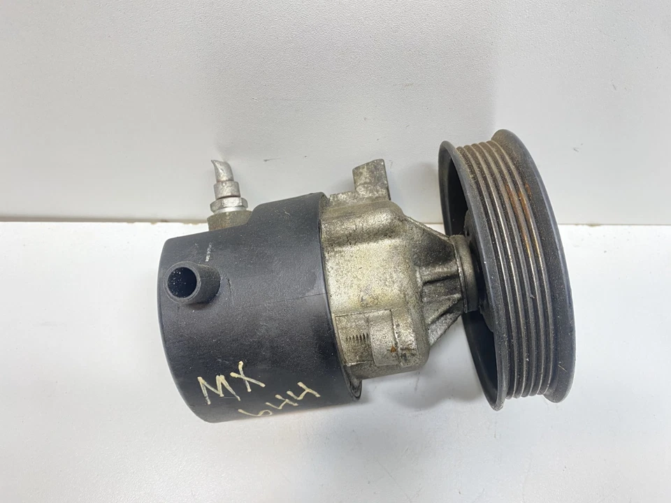 Bomba de dirección asistida Ford Escort 1991-1996 OEM, 553-00727 Foto 1 de 4