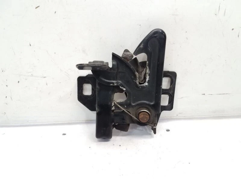 2006 Chevrolet Express 2500 Hood Latch  - Image 1 of 4
