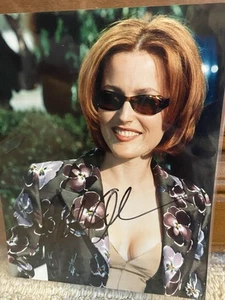 Akte X GILLIAN ANDERSON signiert/Auto 8x10 (#2) mit GAWS COA!! - Bild 1 von 3