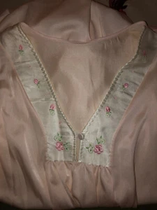 Vintage Lorraine Nightgown Pink Sleeveless Lingerie Embroidered Flowers Small - Picture 1 of 6