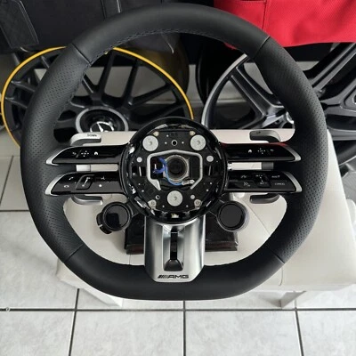 Original AMG Performance Lenkrad A35 E63 C63 G63 S63 Gle63 Gt63 266 UK Version - Bild 1 von 4