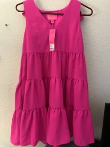 Vestido Lilly Pulitzer Blisslyn en Niveles Talla XS Acai Rosa Caliente Barbie Babydoll Nuevo con Etiquetas - Imagen 1 de 7