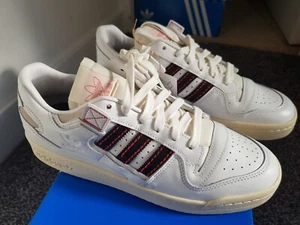 Adidas Forum 84 Low Premium Trainers 9.5 UK White Black Red FZ3774 3 Stripes - Picture 1 of 14