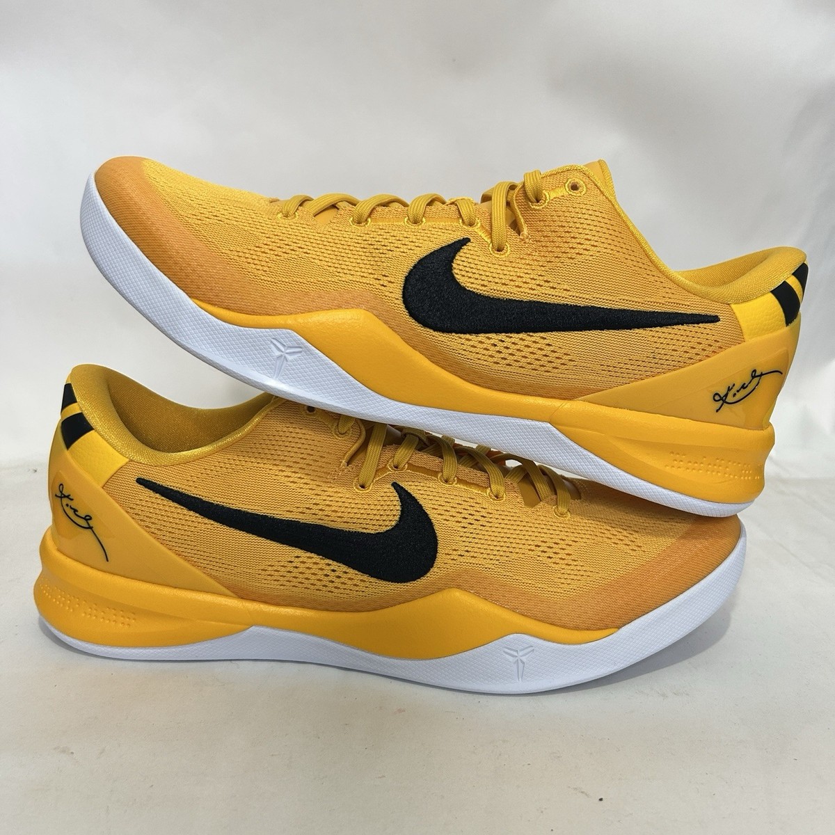 Nike Kobe 8 TB White Black for Sale | Authenticity Nike Kobe 8 TB White Black for Sale | Authenticity
