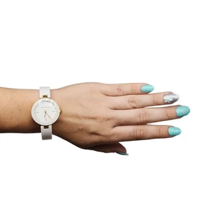 Reloj Anne Klein Mujer Blanco Cerámica Tono Dorado Cristal Nuevo Batería Elegante - Imagen 1 de 15