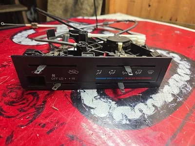 Controles de calefacción Toyota 4Runner 1996-1998 B32 Foto 1 de 3