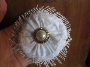 COLONIAL SNOW WHITE FLUFFY COCKADE 18TH C REENACTOR FRINGED PIN BROOCH PEARL NEW