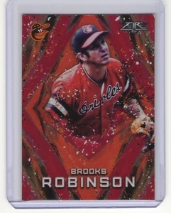 BROOKS ROBINSON 2017 TOPPS FIRE MLB BASEBALL CARTA FIAMMA ROSSA #137 ORIOLES BELLA! - Foto 1 di 2