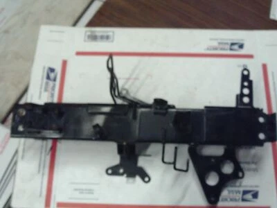 Yamaha C3 XF50 XF 50 2009 ciclomotor scooter soporte de montaje delantero faro estancia Foto 1 de 3