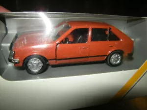 1:43 Gama Opel Kadett D 5 puertas en caja de distribuidor embalaje original - Imagen 1 de 1