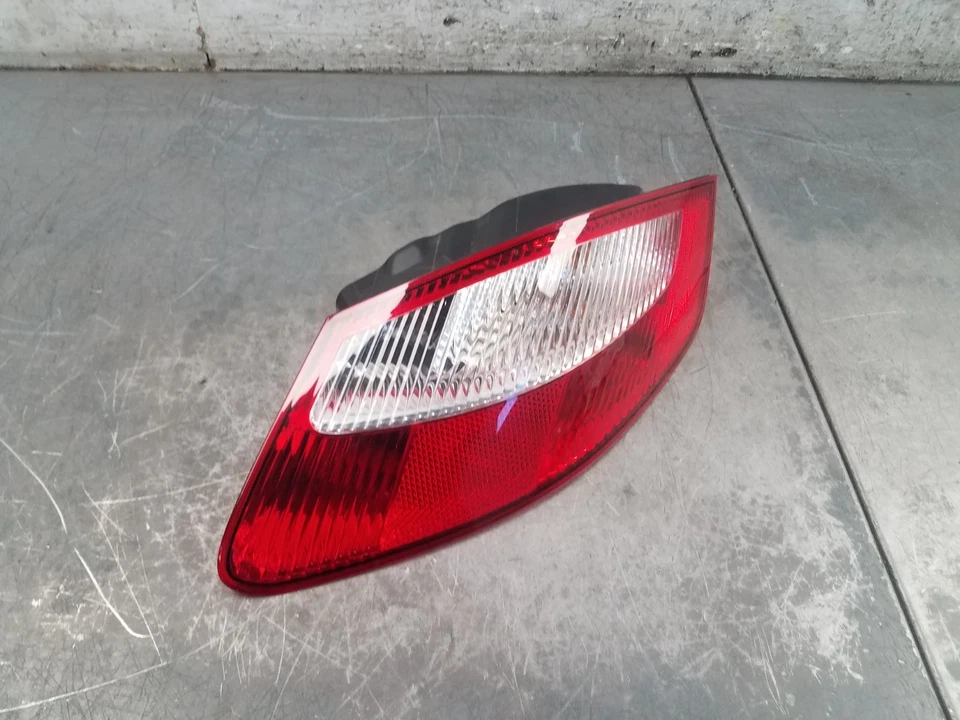 2008 保时捷 Cayman S 987 右乘客尾灯 #2381 — 第 1/4 张图片