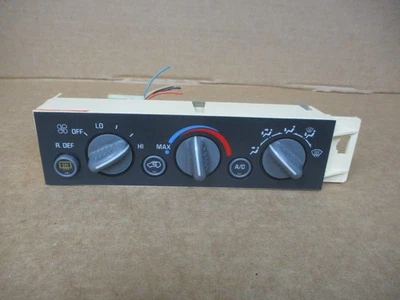 96 97 98 99 00 GMC Yukon Temperatura Climatizador Calefacción 1996-2000 09378805 Foto 1 de 4