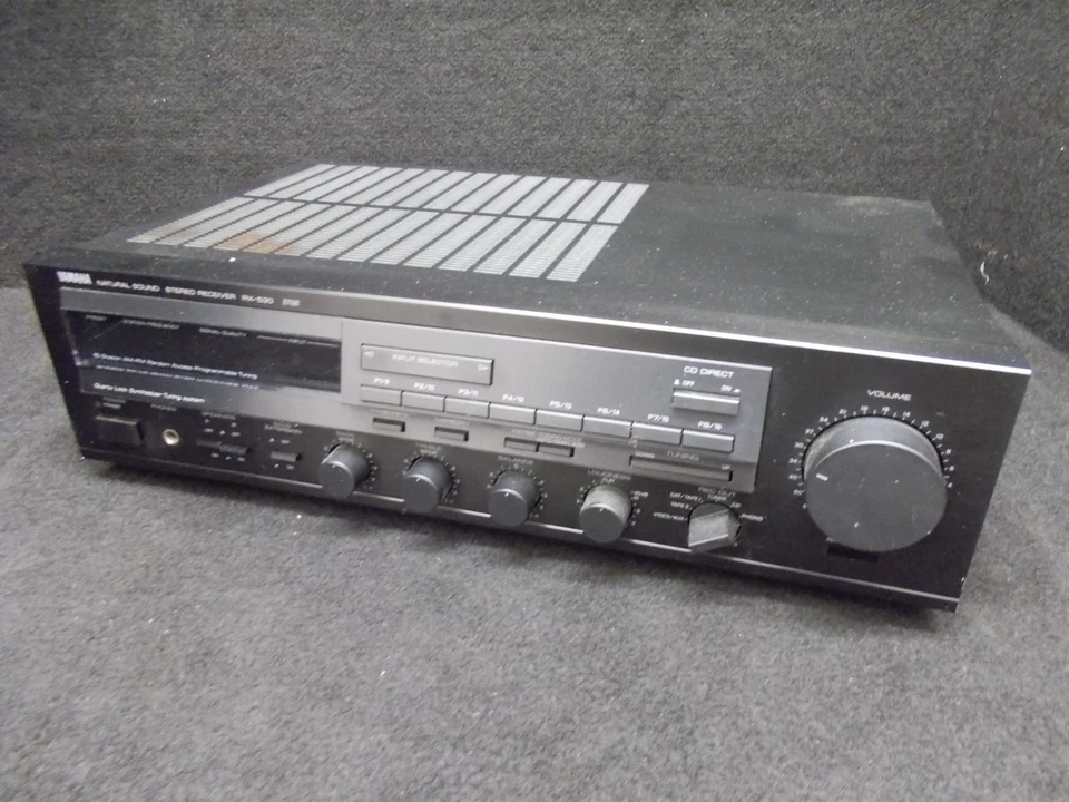Yamaha RX-530, Stereo Receiver, schwarz. #V-1348 - Bild 1 von 4
