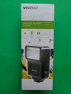 Vivitar Digital Concepts Slave Flash w/ Bracket For Digital Camera - Image 1 of 4