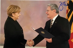 Joachim Gauck signiert großes Foto Original Unterschrift Signatur Autogramm (25) - Bild 1 von 5