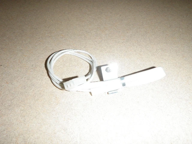 Kenmore 面包机保险丝 KTR2300 — 第 1/1 张图片