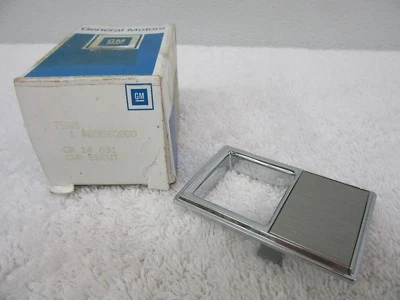 Nuevo de Lote Antiguo 1985 1986 Buick Skylark Somerset Puerta Delantera Tirador Correa Cubierta GM 20560800 dp Foto 1 de 4