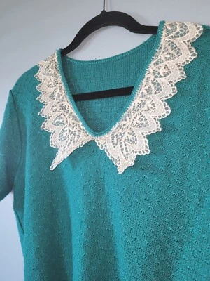 Vintage Retro 1980s Vintage Green Lace Scoop Neck Sweater Blouse, Fits Sz Med - Image 1 of 4