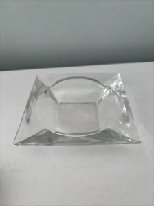 Posacenere vintage in vetro trasparente 4,5" - Foto 1 di 6