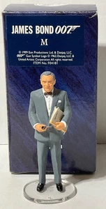 Figura de James Bond 1999 Corgi Iconos en paquete Sir Roger Moore - Imagen 1 de 4