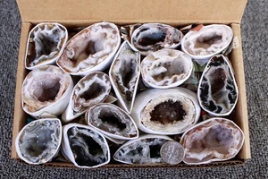 Oco mini Geode lot loaded with fine Quartz Crystal centers - Picture 1 of 5