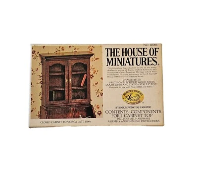 The House Of Miniatures 套件封闭式橱柜顶部大约 18 世纪后期 # 40001 NOS — 第 1/2 张图片