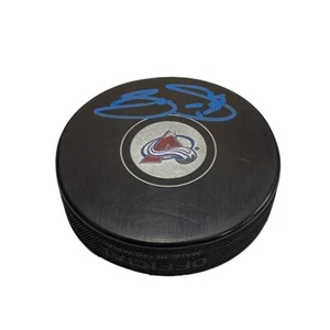 JOE SAKIC Signed Colorado Avalanche Puck - 00613 - Picture 1 of 2