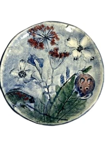 Studio Art Pottery Glazed Embossed Trinket Dish Mouse Frog Flowers 5" Signed - Picture 1 of 12