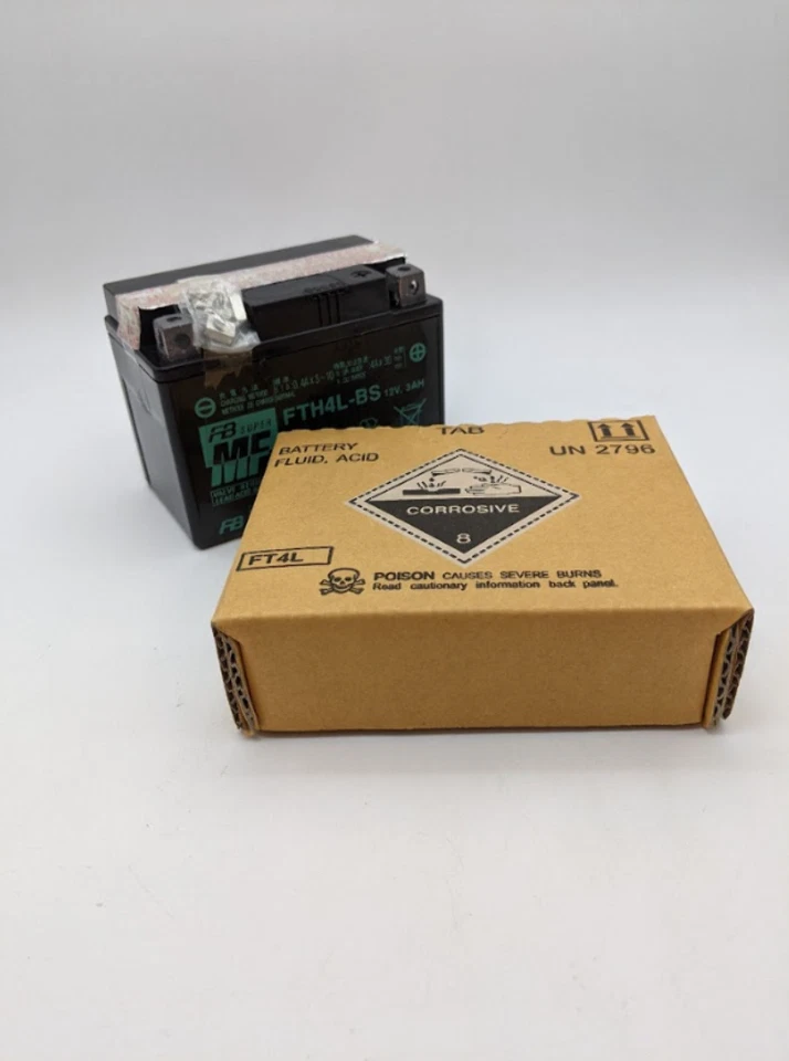 Batería Kawasaki FTH4L-BS 12V KLX110 KLX110L KLX110R 26012-0900 Foto 1 de 4