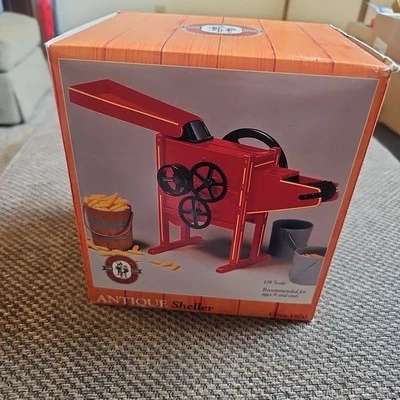 ERTL Farm Series ANTIQUE CORN SHELLER No.4968 Die-Cast Metal 1/8 Scale Red - Image 1 of 4