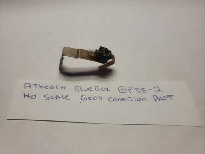 GP35 , Gp38-2 HEADLIGHT ASSEMBLY SET FOR ATHEARN BLUE BOX HO SCALE 90587 , 95010 - Image 1 of 4