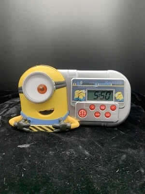 Despicable Me Minions Alarm Clock Timed Light Snooze Alarm Talking Sounds - Image 1 of 4