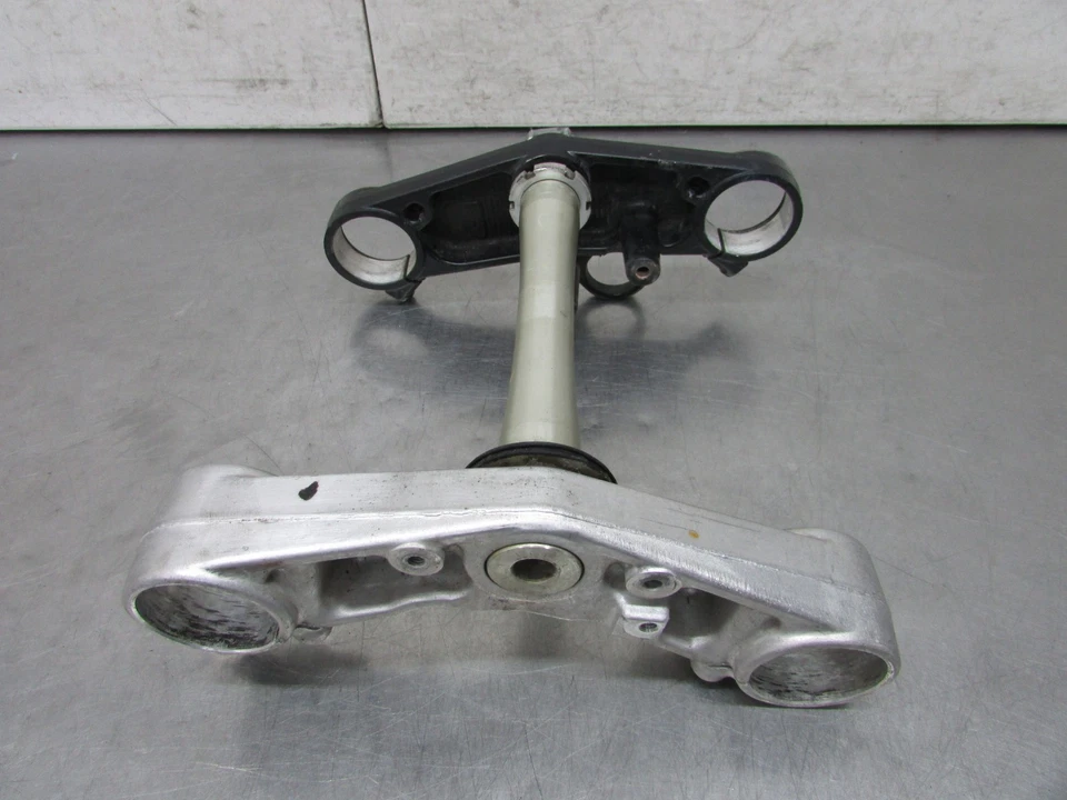 284  G SUZUKI SV 1000 S SV1000  2005 OEM TRIPLE TREE - Изображение 1 из 4