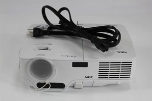 NEC NP61 DLP Projector 3000 Lumens Conference Room HD VGA - Picture 1 of 8