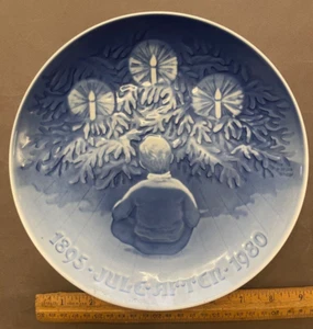 B&G HAPPINESS OVER THE YULE TREE WEIHNACHTSTELLER 1895-1980 - Bild 1 von 2