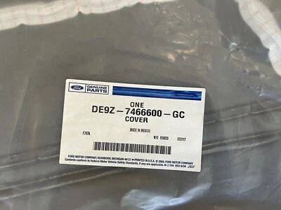 Conjunto de cubierta trasera asiento trasero gris Ford DE9Z-7466600-GC 2013-2019 Lincoln MKT Foto 1 de 4