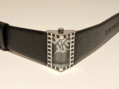 RETRO RARE SWISS BEAUTIFUL TRIANGLE  ST.STEEL LADIES MEN QUARTZ WATCH "GF FERRE" - Image 1 of 4