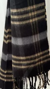 Sciarpa Tartan Plaid 100% Acrilico "Cashmere Feel" ~ 12" x 66" ~ Nuova - Senza etichette - Foto 1 di 5