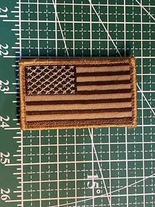 Parche Bandera Estados Unidos Estados Unidos con Cierre de Gancho y Lazo Táctico Desierto Bronceado - Imagen 1 de 3