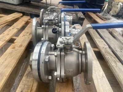  Stainless Steel Ball Valves - Image 1 of 4