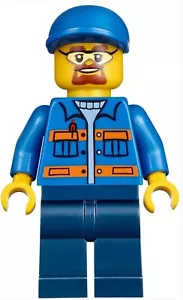 LEGO MINIFIGURE ITY SNOWPLOW DRIVER USED CTY0520!! - Picture 1 of 1