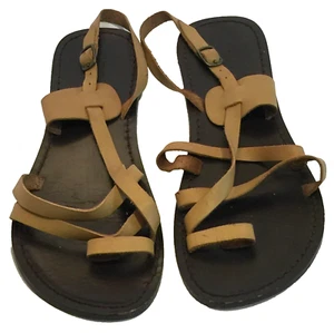 SANDALIAS PLANAS DE COLECCIÓN ROSA ESTUDIO 100 % CUERO CON TIRAS PUNTA LAZO PARA MUJER 7 BEIGE MARRÓN - Imagen 1 de 24