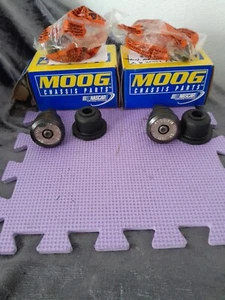 MOOG CHRYSLER PAIR LOWER BALL JOINTS - Picture 1 of 3