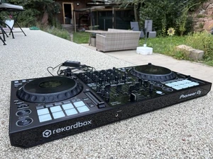 Pioneer DJ DDJ 1000 4 Canales DJ Performance Controller 4 Canales Negro - Imagen 1 de 20