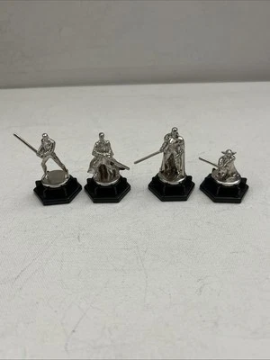 Trivial Pursuit Star Wars Edición SAGA Completo Peón Repuesto Juego De 4 Foto 1 de 4