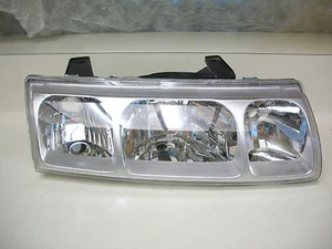 SATURN VUE 05 HEADLIGHT OEM ORIGINAL HALOGEN RH   - Picture 1 of 2