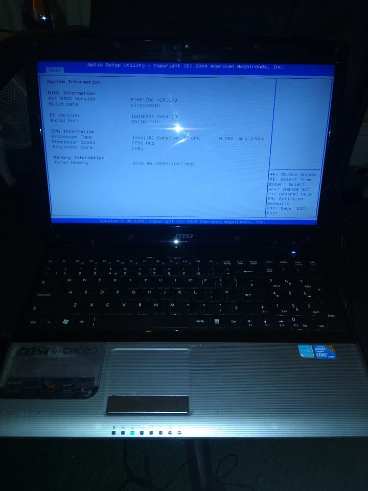 MSI CR620 15.6 INCH SCREEN LAPTOP CORE i3 2GB RAM 250GB Hard Drive - Image 1 of 4