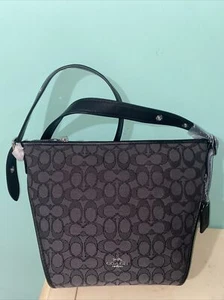Coach Ladies  Signature Jacquard Canvas & Leather Shoulder Bag New - Picture 1 of 7