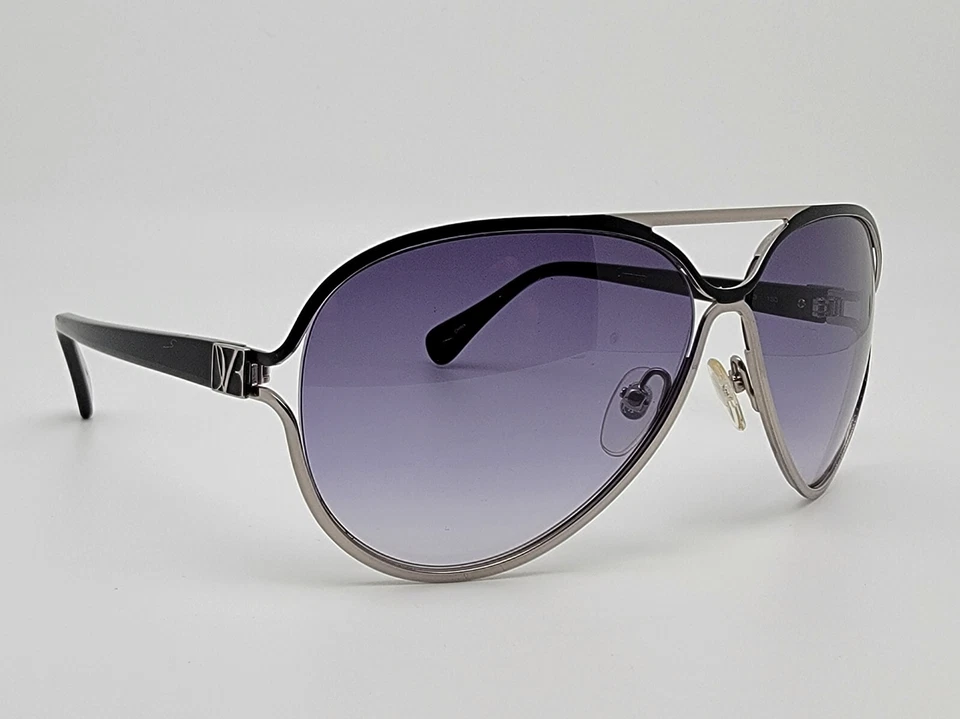 Óculos de sol Diane Von Furstenberg Stella DVF817S armação preta cinza lente gradiente - Imagem 1 de 4