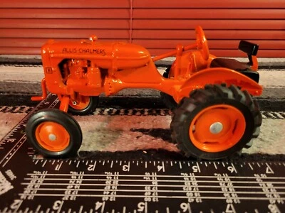 Allis Chalmers B 1/16 diecast farm tractor replica collectible by Scale Models  - Image 1 of 4